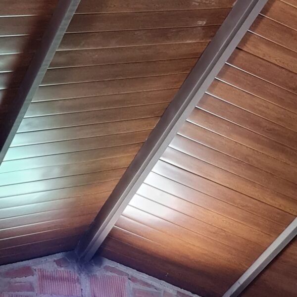 Cubierta acabado madera
